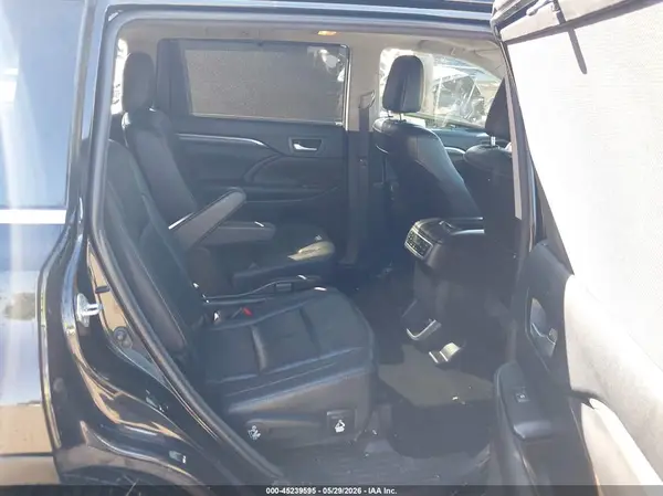5TDDZRFH1JS871223 2018 TOYOTA HIGHLANDER - Image 8
