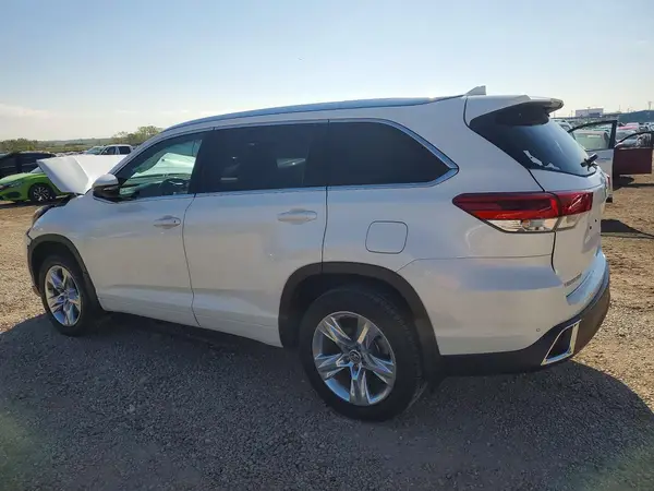 5TDDZRFH1JS871240 2018 TOYOTA HIGHLANDER - Image 2