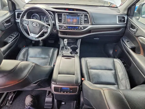 5TDDZRFH1JS872176 2018 TOYOTA HIGHLANDER - Image 8