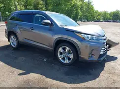 5TDDZRFH1JS877040 2018 TOYOTA HIGHLANDER