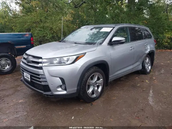 5TDDZRFH1JS884053 2018 TOYOTA HIGHLANDER - Image 2