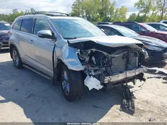5TDDZRFH1JS889673 2018 TOYOTA HIGHLANDER