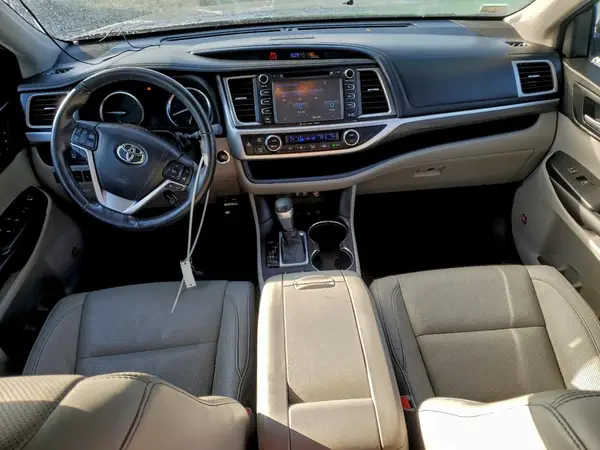 5TDDZRFH1JS895358 2018 TOYOTA HIGHLANDER - Image 8