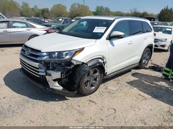 5TDDZRFH1KS701445 2019 TOYOTA HIGHLANDER - Image 2