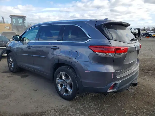 5TDDZRFH1KS721856 2019 TOYOTA HIGHLANDER - Image 2