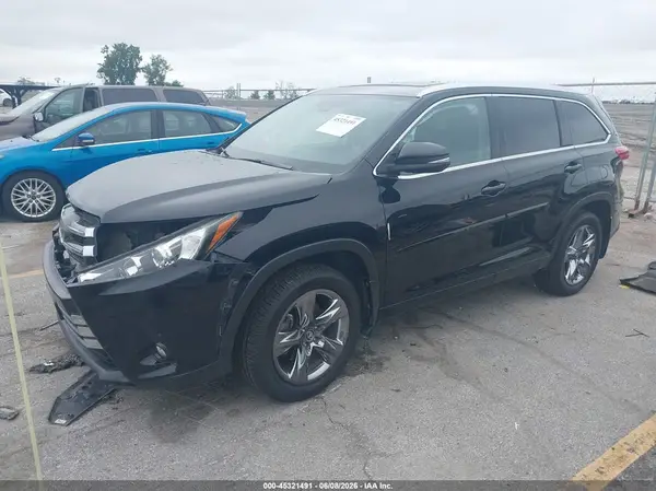 5TDDZRFH1KS722408 2019 TOYOTA HIGHLANDER - Image 2