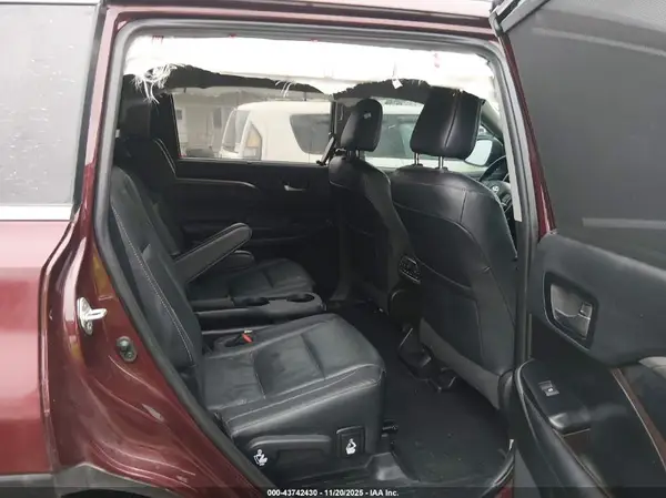 5TDDZRFH1KS722652 2019 TOYOTA HIGHLANDER - Image 8