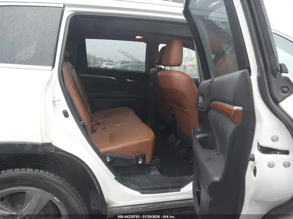 5TDDZRFH1KS917019 2019 TOYOTA HIGHLANDER - Image 8