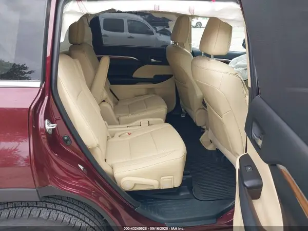 5TDDZRFH1KS924892 2019 TOYOTA HIGHLANDER - Image 8