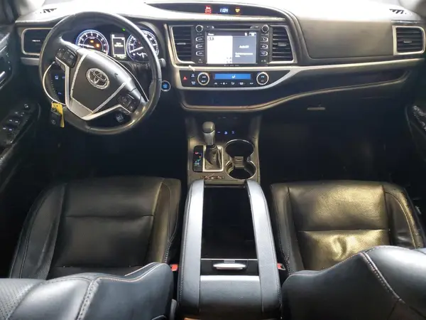 5TDDZRFH1KS930711 2019 TOYOTA HIGHLANDER - Image 8
