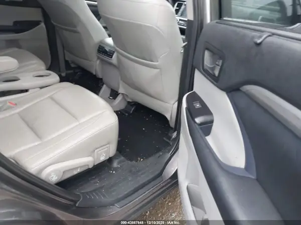 5TDDZRFH1KS941031 2019 TOYOTA HIGHLANDER - Image 8