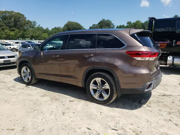 5TDDZRFH1KS952143 2019 TOYOTA HIGHLANDER - Image 2