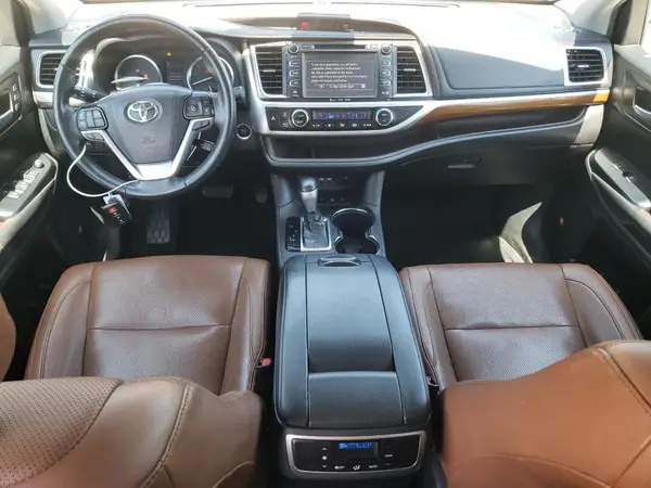 5TDDZRFH1KS952143 2019 TOYOTA HIGHLANDER - Image 8