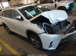 5TDDZRFH1KS957973 2019 TOYOTA HIGHLANDER