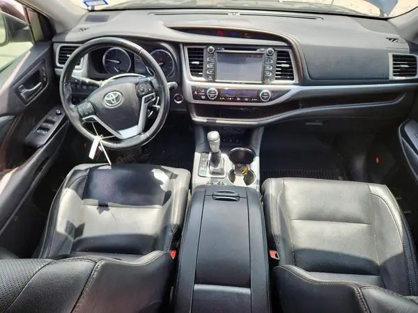 5TDDZRFH1KS979360 2019 TOYOTA HIGHLANDER - Image 8