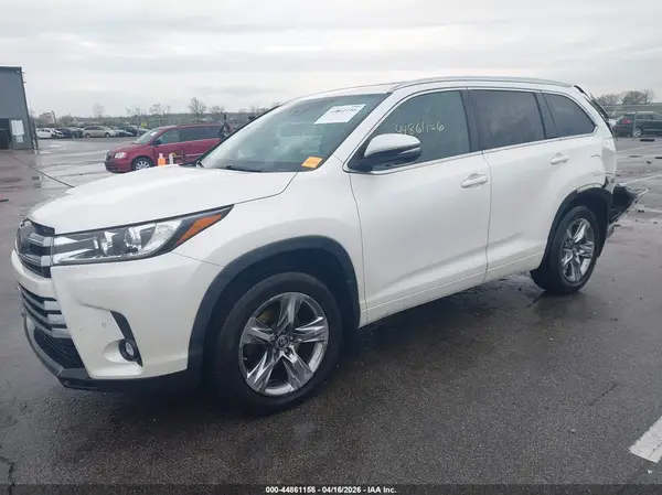 5TDDZRFH1KS981691 2019 TOYOTA HIGHLANDER - Image 2