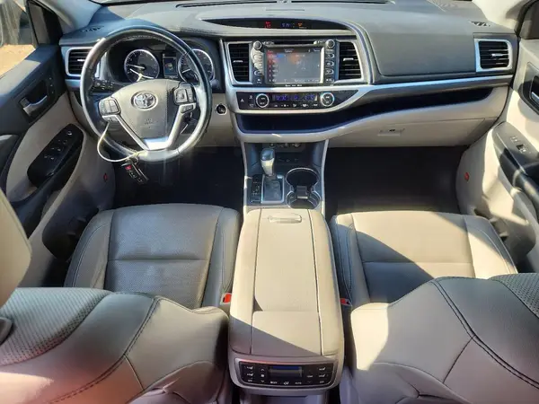 5TDDZRFH1KS985174 2019 TOYOTA HIGHLANDER - Image 8