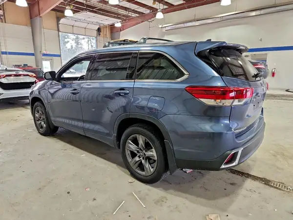 5TDDZRFH1KS990231 2019 TOYOTA HIGHLANDER - Image 2