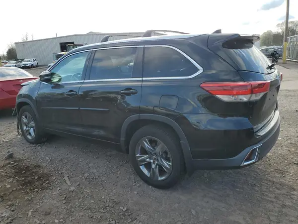 5TDDZRFH2HS365605 2017 TOYOTA HIGHLANDER - Image 2