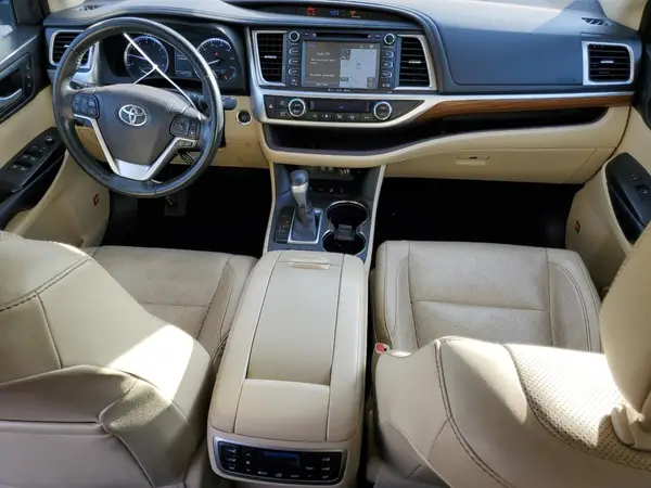 5TDDZRFH2HS365605 2017 TOYOTA HIGHLANDER - Image 8