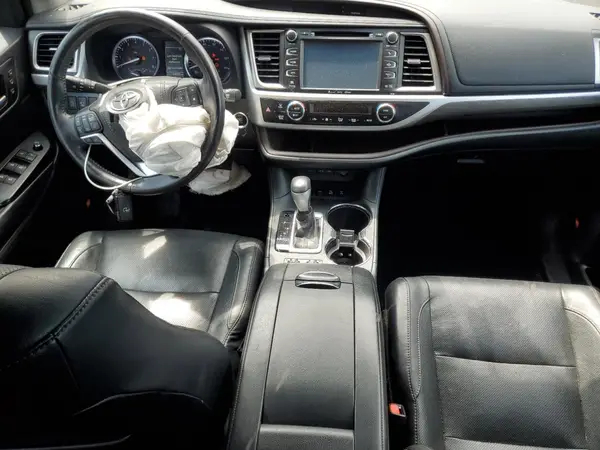 5TDDZRFH2HS397633 2017 TOYOTA HIGHLANDER - Image 8