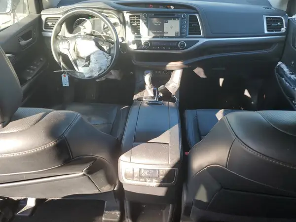 5TDDZRFH2HS407545 2017 TOYOTA HIGHLANDER - Image 8
