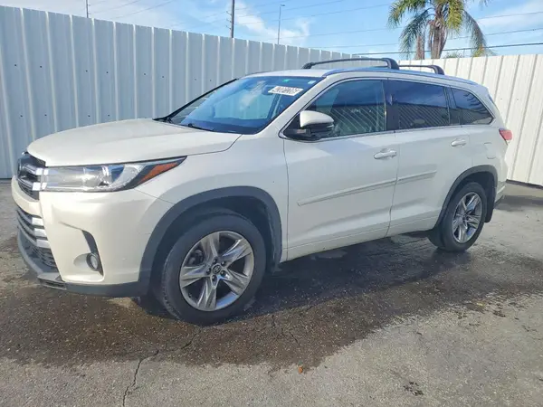 5TDDZRFH2HS430968 2017 TOYOTA HIGHLANDER - Image 1