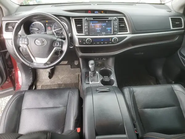 5TDDZRFH2HS431182 2017 TOYOTA HIGHLANDER - Image 8