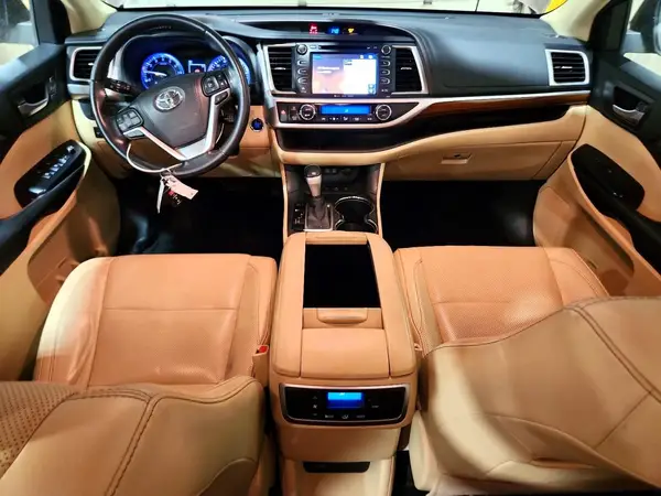 5TDDZRFH2HS436950 2017 TOYOTA HIGHLANDER - Image 8