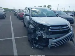 5TDDZRFH2HS443476 2017 TOYOTA HIGHLANDER