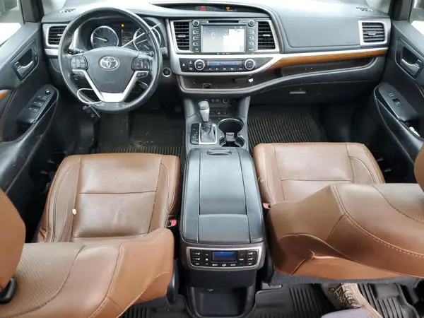 5TDDZRFH2HS461573 2017 TOYOTA HIGHLANDER - Image 8