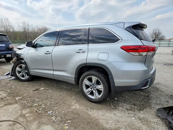 5TDDZRFH2HS467048 2017 TOYOTA HIGHLANDER - Image 2