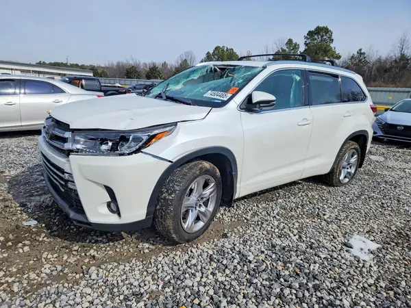5TDDZRFH2HS477837 2017 TOYOTA HIGHLANDER - Image 1