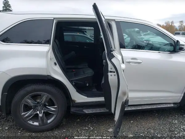 5TDDZRFH2JS485071 2018 TOYOTA HIGHLANDER - Image 8