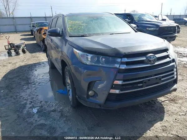 5TDDZRFH2JS486768 2018 TOYOTA HIGHLANDER - Image 1