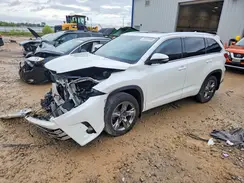 5TDDZRFH2JS832088 2018 TOYOTA HIGHLANDER