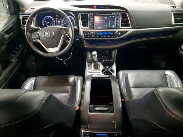 5TDDZRFH2JS854771 2018 TOYOTA HIGHLANDER - Image 8