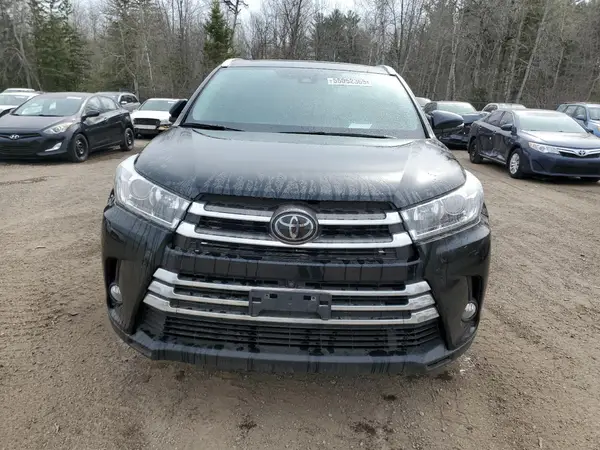 5TDDZRFH2JS864510 2018 TOYOTA HIGHLANDER - Image 2