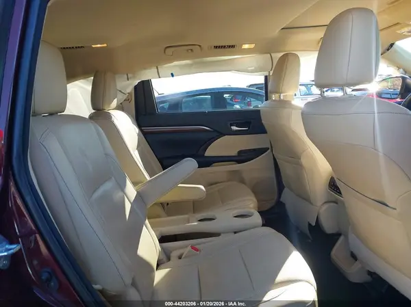 5TDDZRFH2JS874440 2018 TOYOTA HIGHLANDER - Image 8