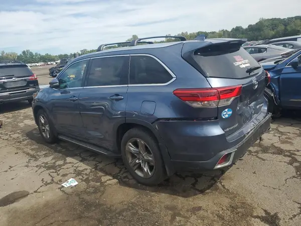 5TDDZRFH2JS877371 2018 TOYOTA HIGHLANDER - Image 2