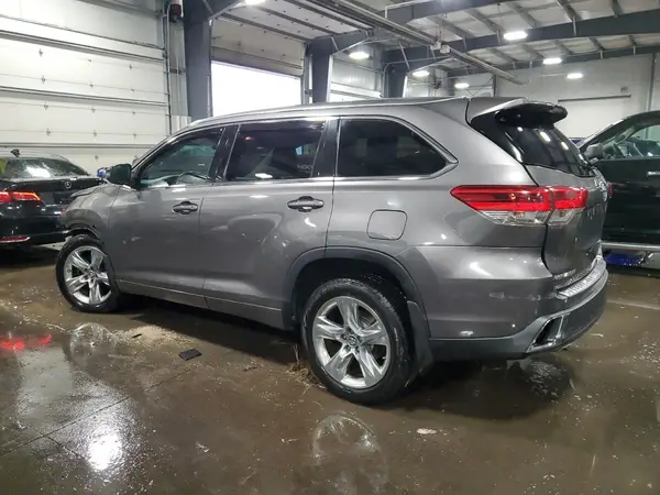 5TDDZRFH2JS878701 2018 TOYOTA HIGHLANDER - Image 2