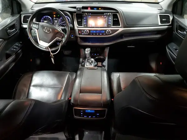 5TDDZRFH2JS878701 2018 TOYOTA HIGHLANDER - Image 8