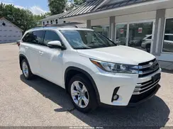5TDDZRFH2JS908604 2018 TOYOTA HIGHLANDER