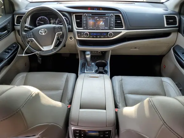 5TDDZRFH2KS709523 2019 TOYOTA HIGHLANDER - Image 8