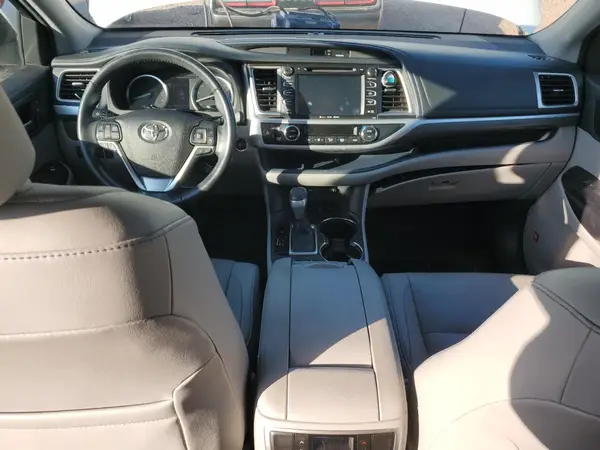 5TDDZRFH2KS716715 2019 TOYOTA HIGHLANDER - Image 8