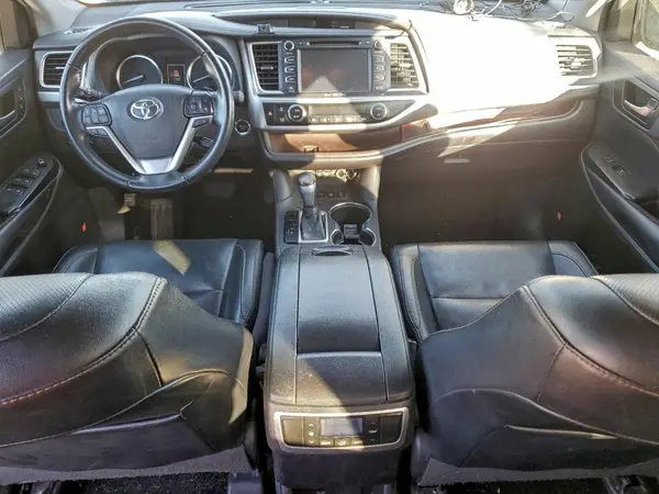 5TDDZRFH2KS718173 2019 TOYOTA HIGHLANDER - Image 8
