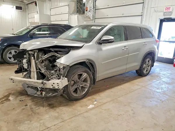 5TDDZRFH2KS718304 2019 TOYOTA HIGHLANDER - Image 1