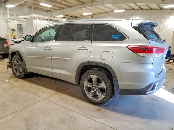 5TDDZRFH2KS718304 2019 TOYOTA HIGHLANDER - Image 2