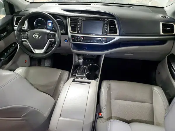 5TDDZRFH2KS718304 2019 TOYOTA HIGHLANDER - Image 8
