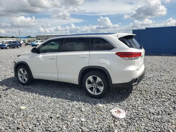5TDDZRFH2KS743333 2019 TOYOTA HIGHLANDER - Image 2